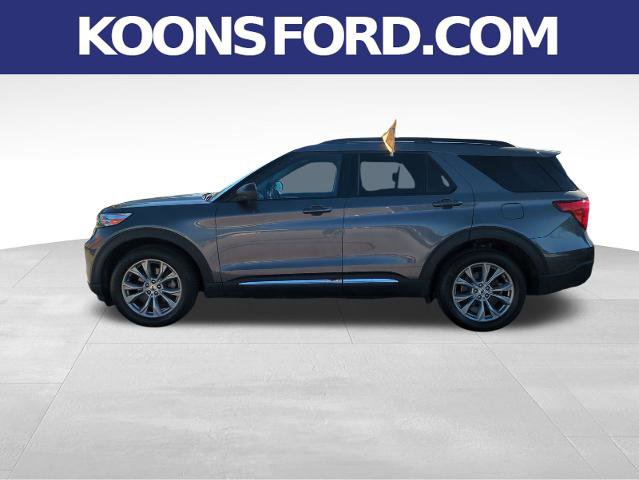 Certified 2022 Ford Explorer XLT w/ Equipment Group 202A AWD/4WD image 2