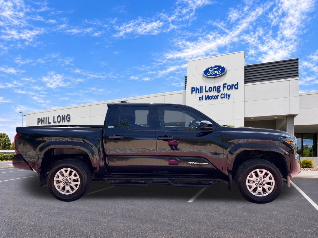 Used 2026 Toyota Tacoma SR5 AWD/4WD image 9