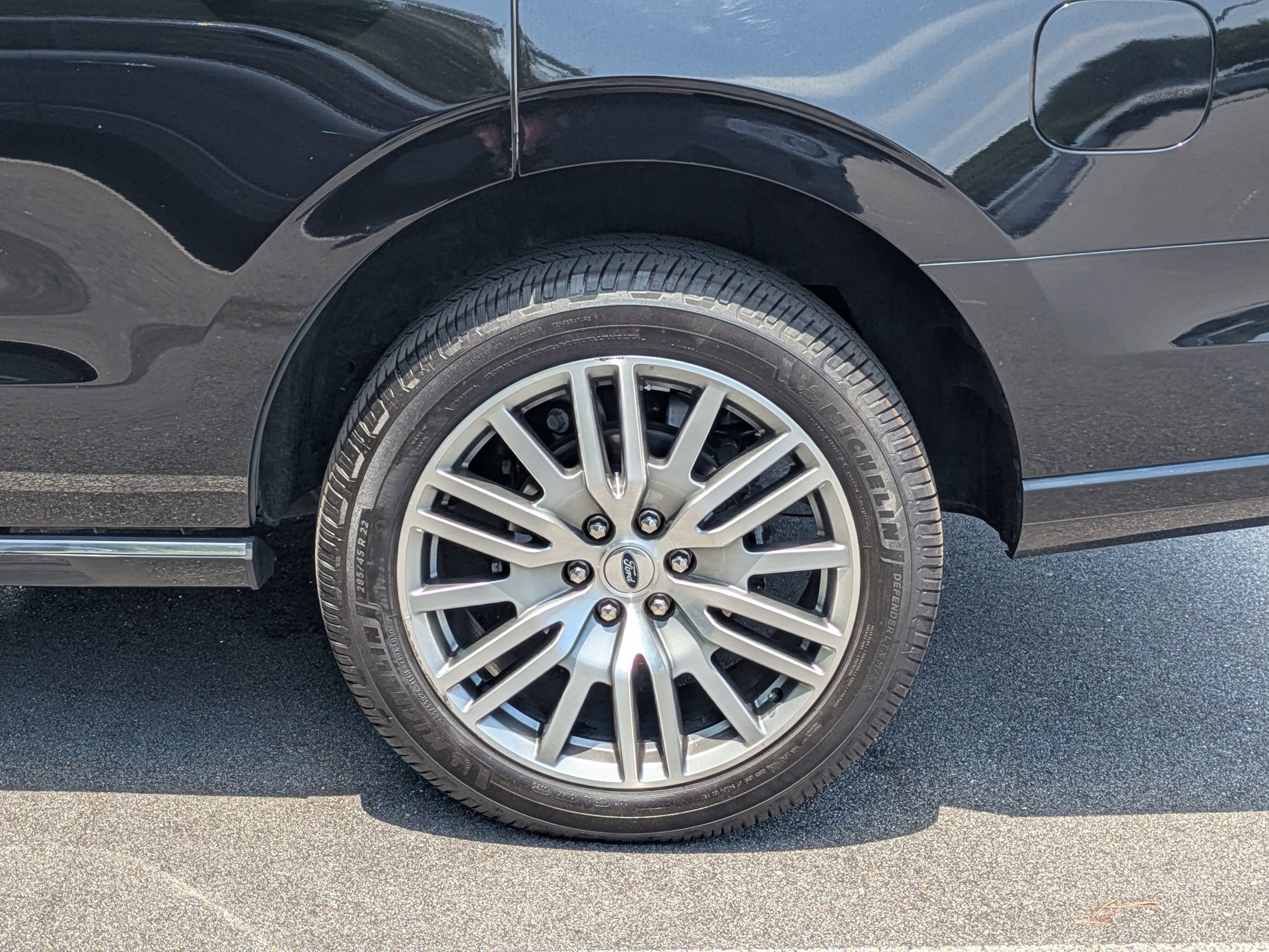 Certified 2023 Ford Expedition Platinum AWD/4WD image 8