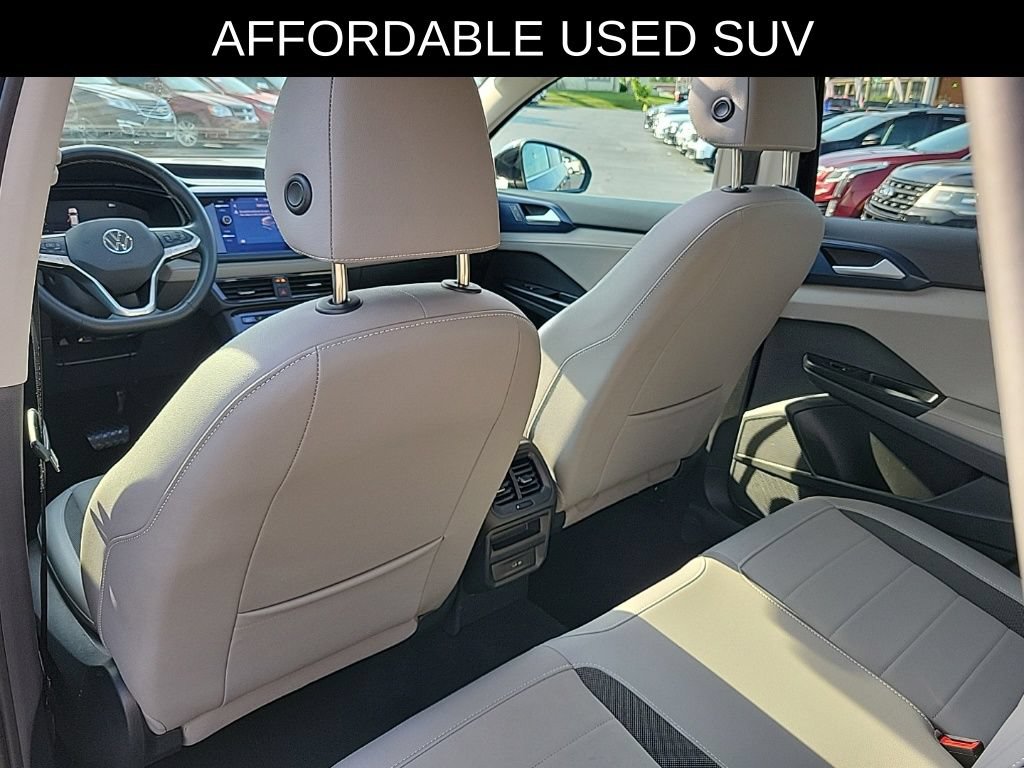 Used 2024 Volkswagen Taos SE FWD image 11