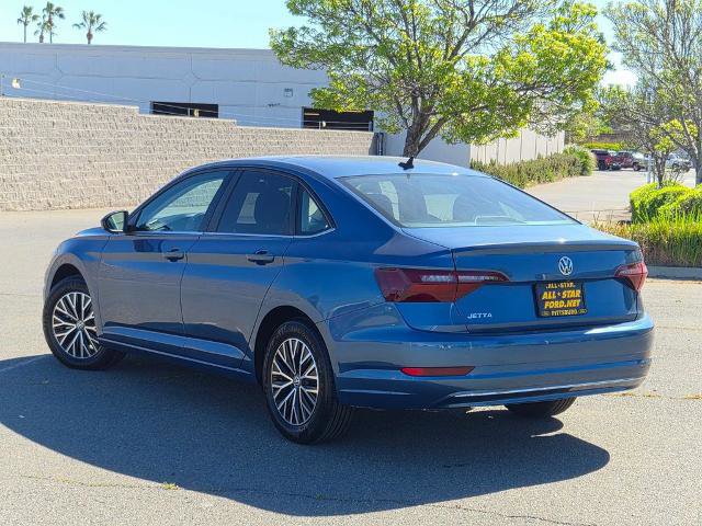 Used 2021 Volkswagen Jetta SE image 3