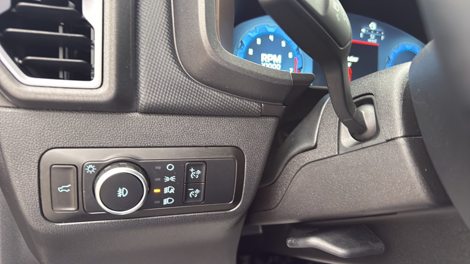 Certified 2025 Ford Bronco Sport Outer Banks w/ Outer Banks Tech Package+ AWD/4WD image 17
