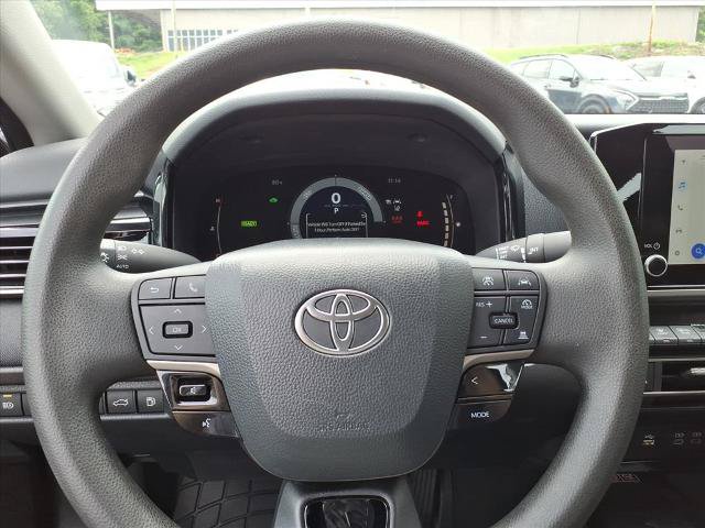 Used 2025 Toyota Camry LE FWD image 12