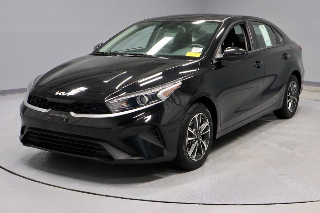 Used 2024 Kia Forte LXS FWD image 6