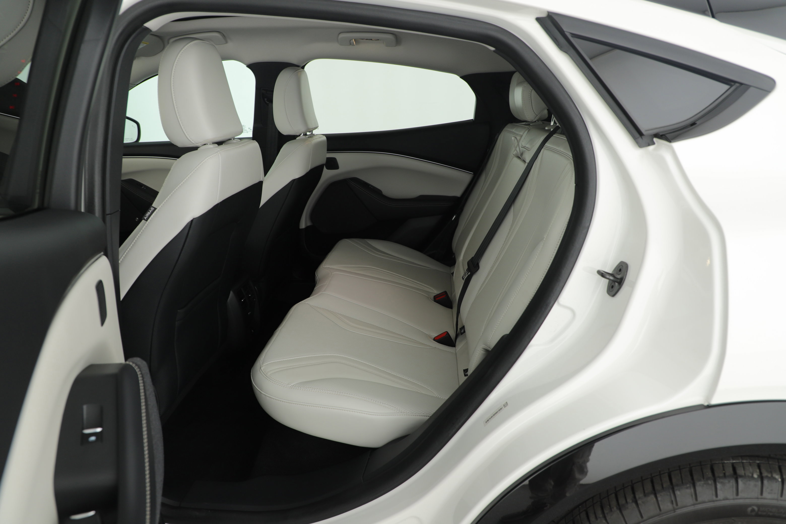 Certified 2024 Ford Mustang Mach-E Premium image 7