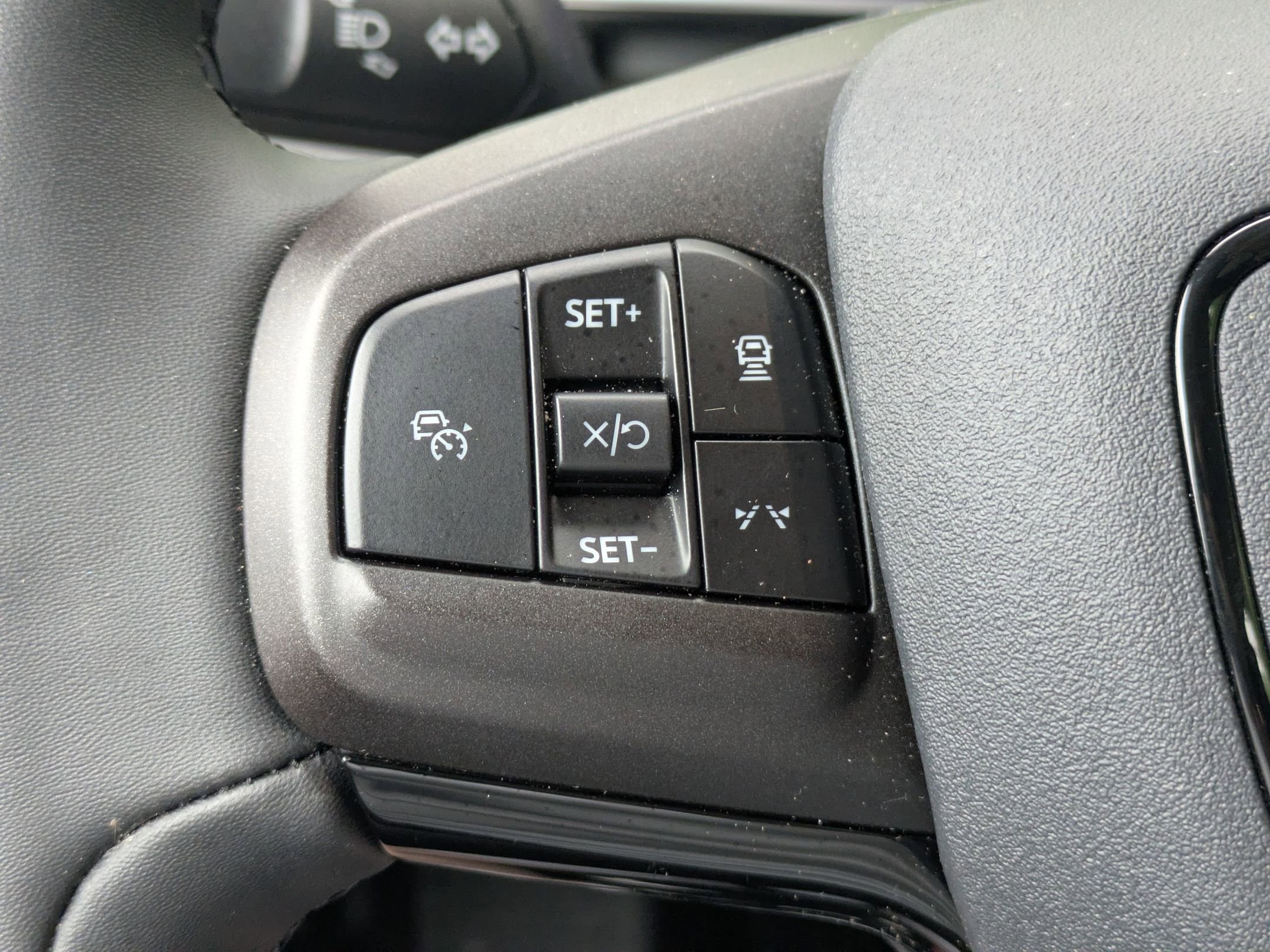 Certified 2022 Ford Mustang Mach-E Select AWD/4WD image 15
