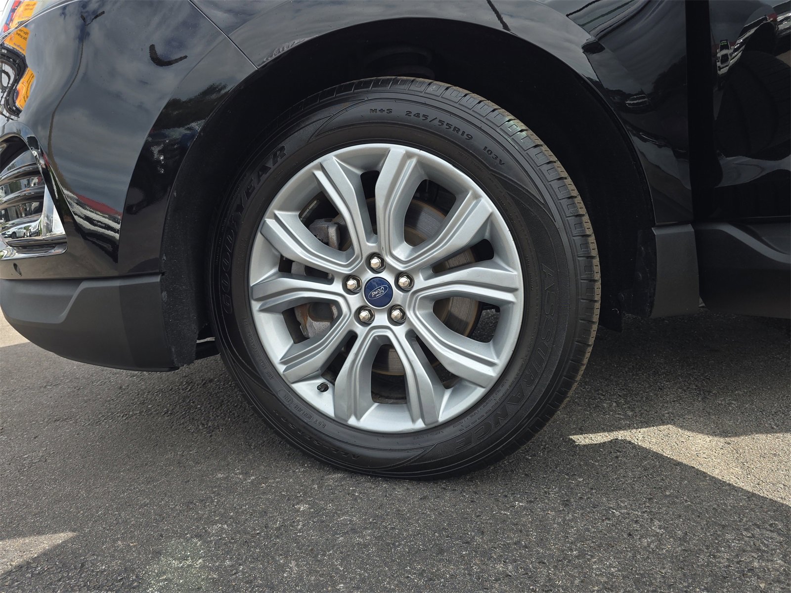 Certified 2023 Ford Edge Titanium image 27