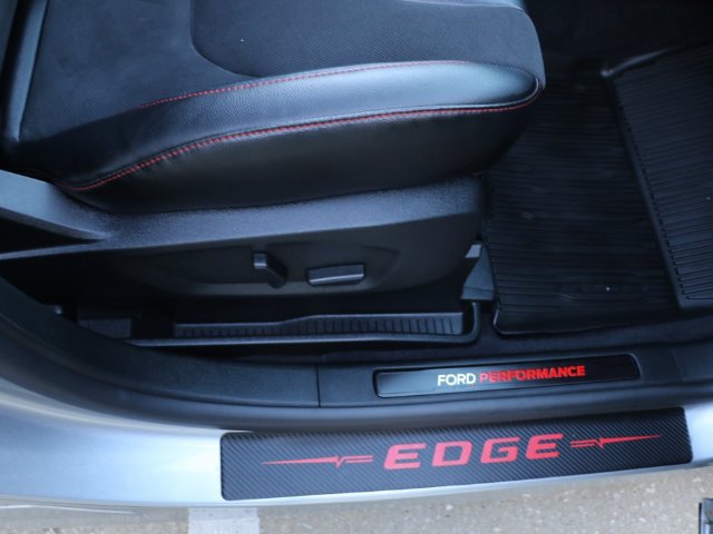 Certified 2024 Ford Edge ST w/ Equipment Group 401A AWD/4WD image 11