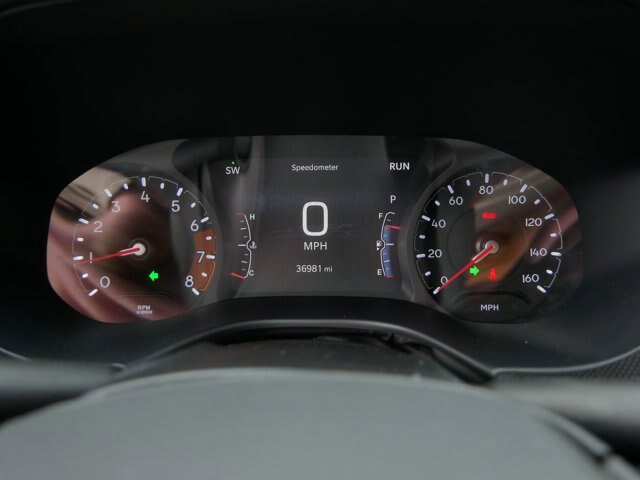 Used 2025 Jeep Compass Trailhawk AWD/4WD image 33