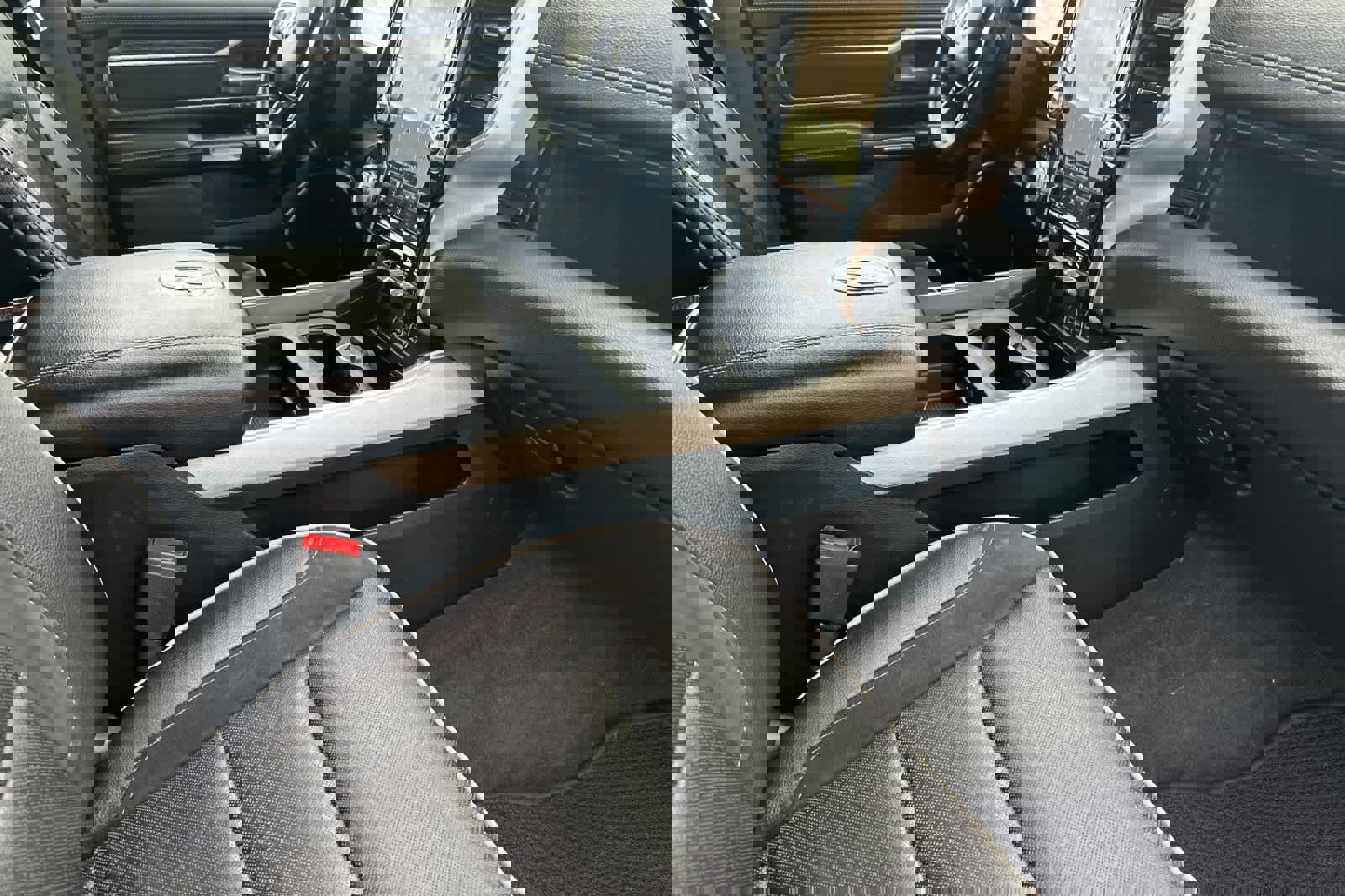 Used 2020 RAM 1500 Laramie image 15