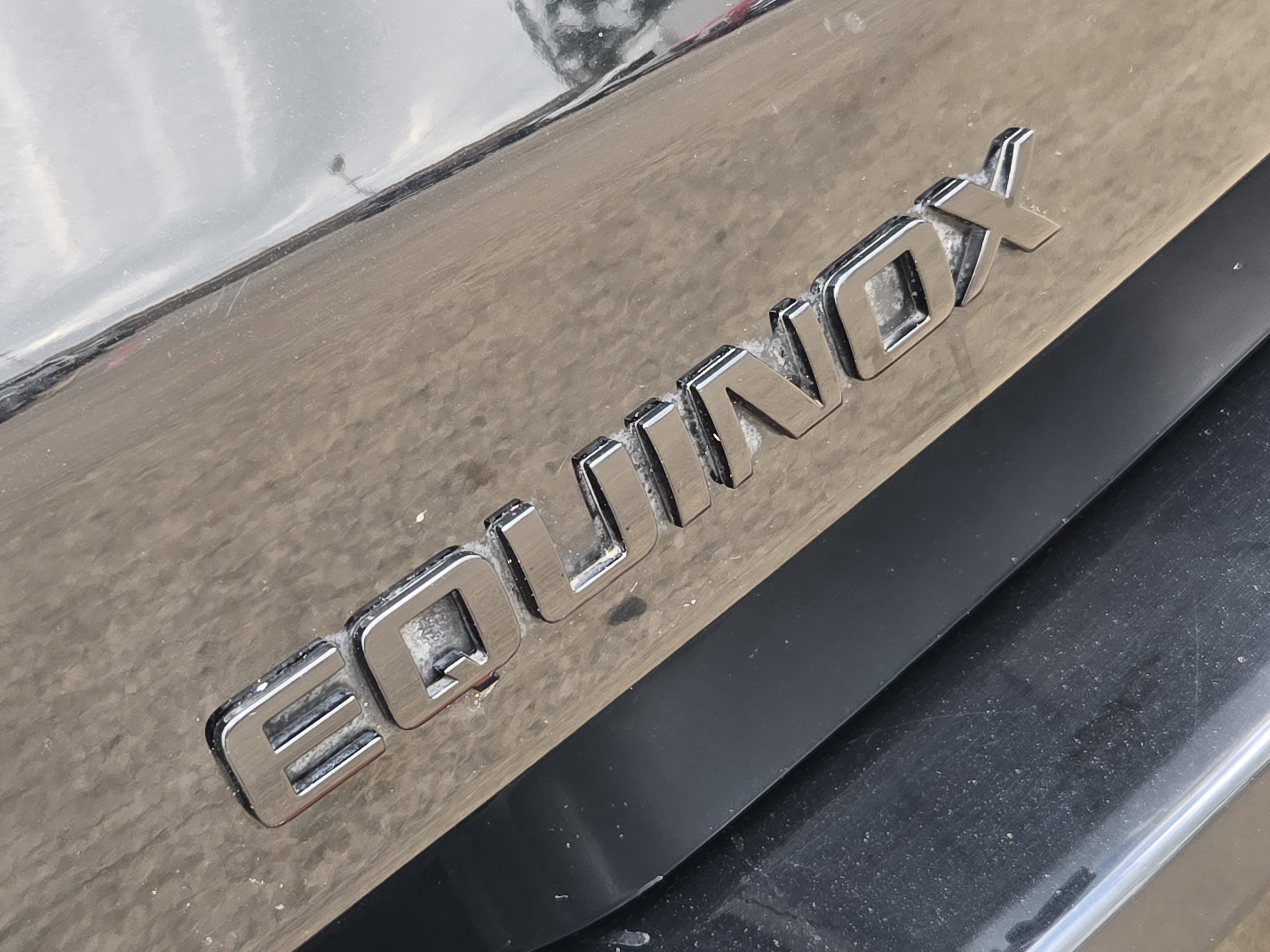 Used 2024 Chevrolet Equinox LS w/ Midnight Edition image 8