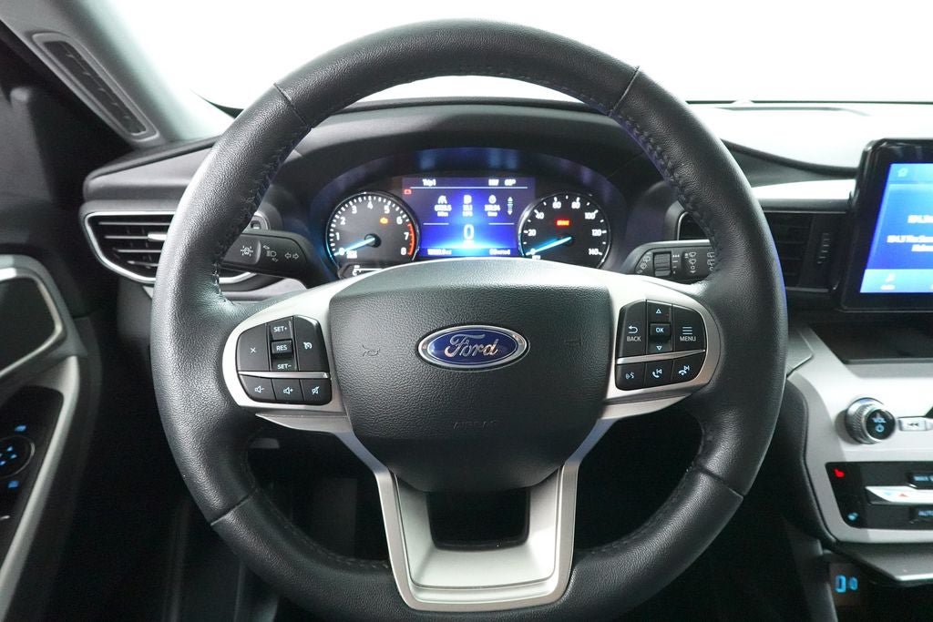 Certified 2024 Ford Explorer XLT w/ Equipment Group 202A AWD/4WD image 14