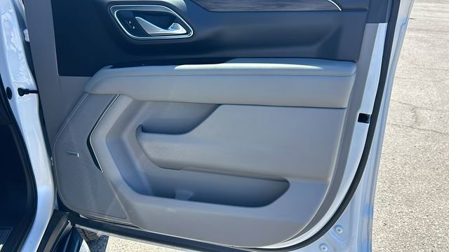 Used 2022 Chevrolet Tahoe LT w/ LT Signature Plus Package AWD/4WD image 10