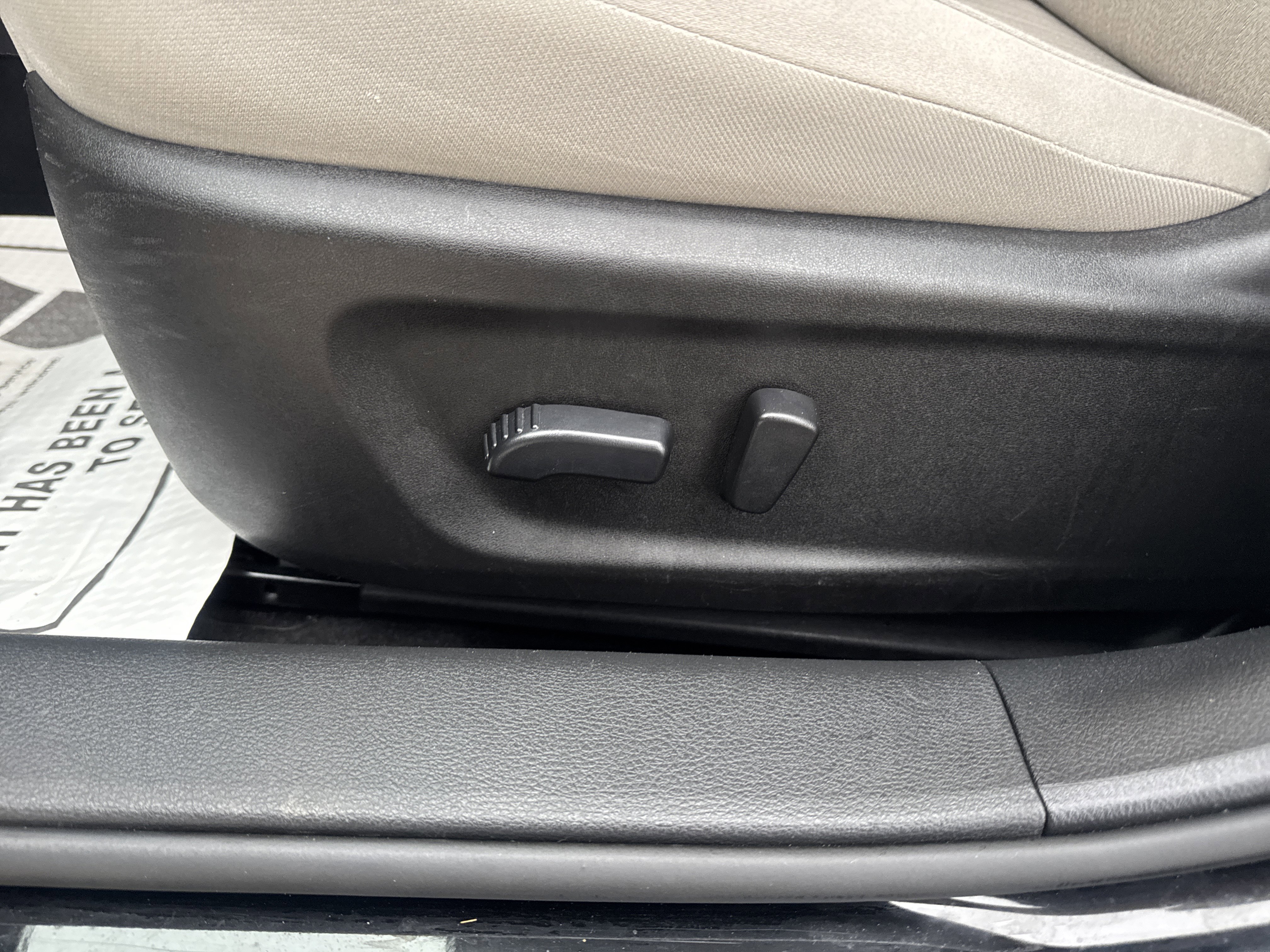 Used 2024 Nissan Altima 2.5 SV image 10