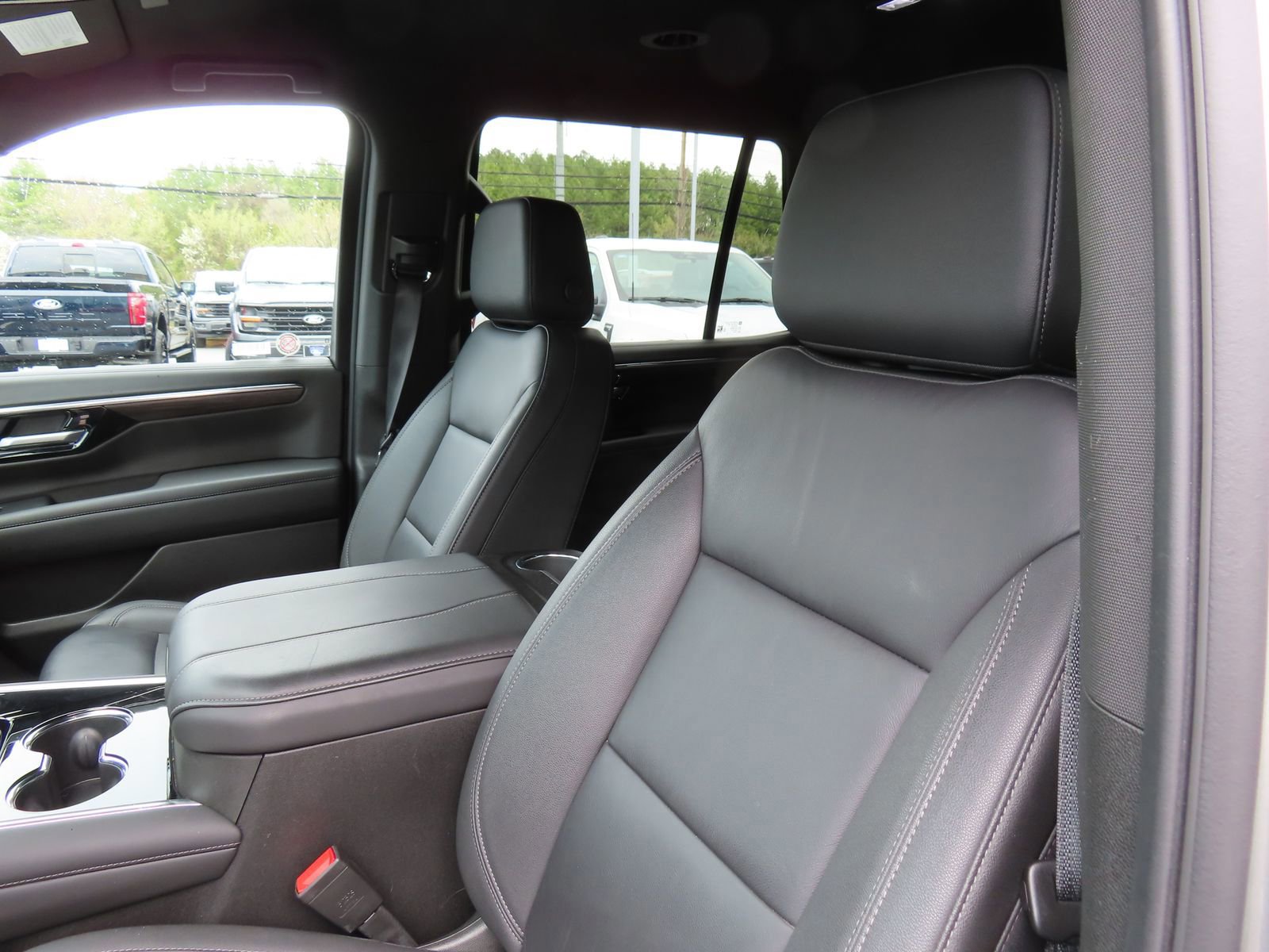 Used 2025 Chevrolet Tahoe LT image 26