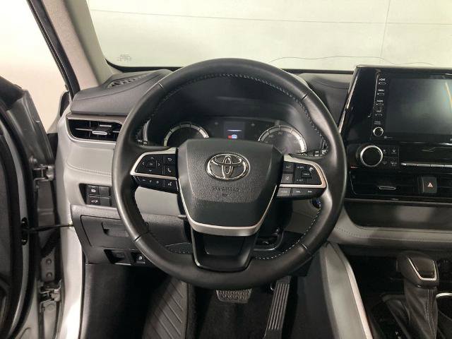 Used 2022 Toyota Highlander LE image 8
