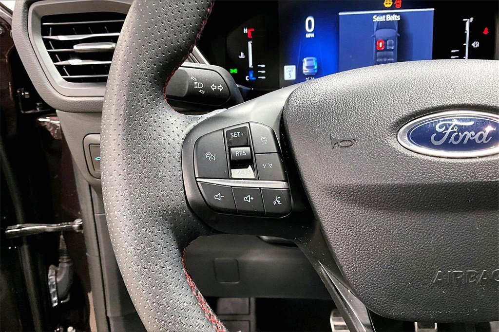 Certified 2023 Ford Escape ST-Line w/ Tech Pack #1 image 17