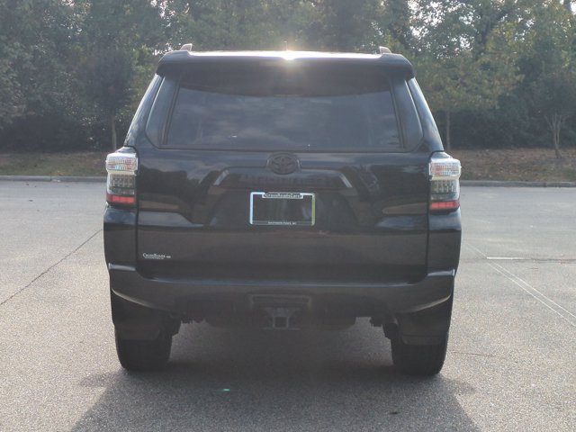 Used 2022 Toyota 4Runner SR5 AWD/4WD image 5