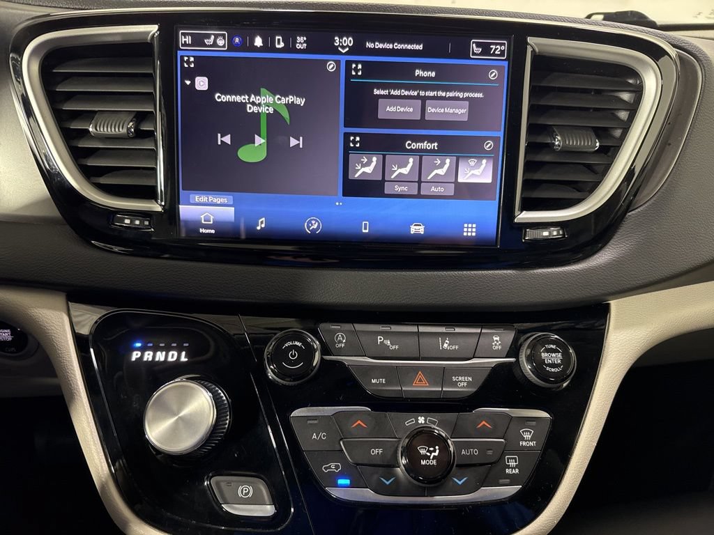 Used 2024 Chrysler Pacifica Touring-L FWD image 24