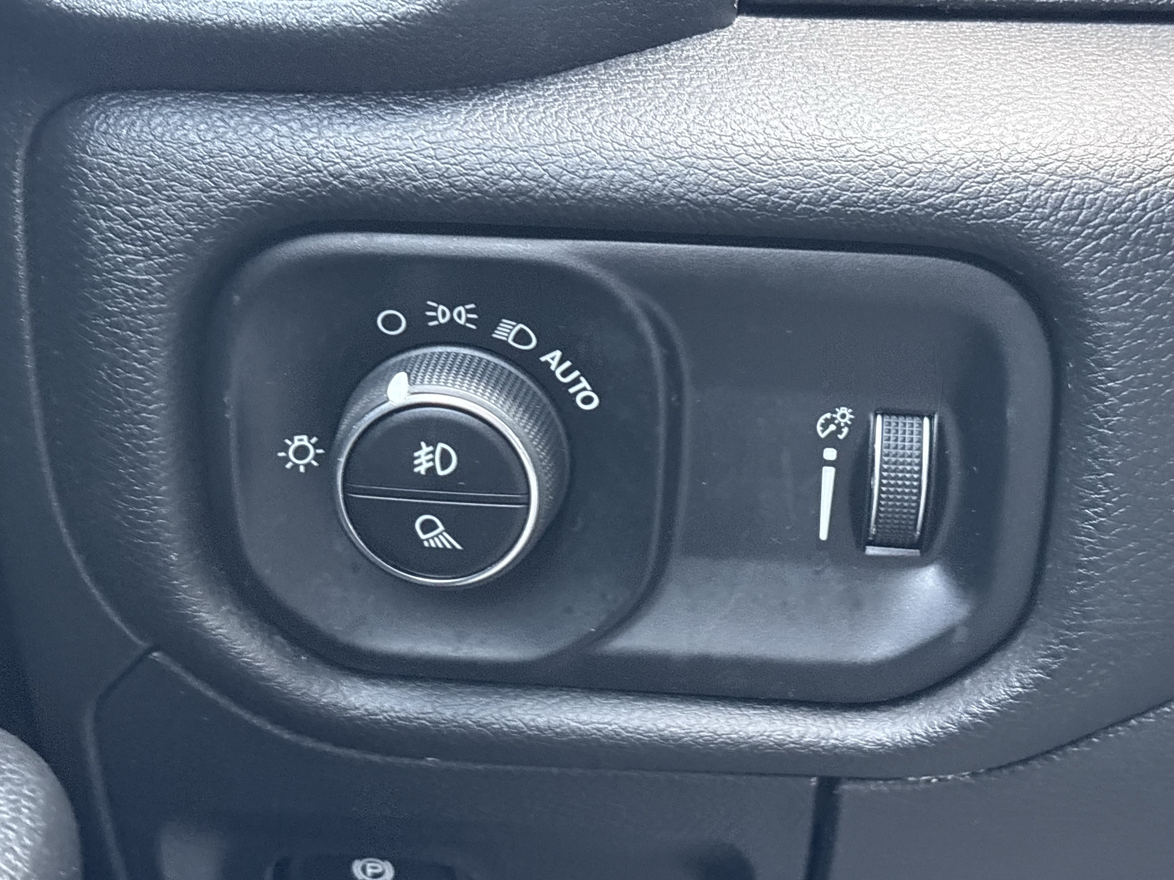 Used 2024 RAM 1500 Lone Star RWD image 39