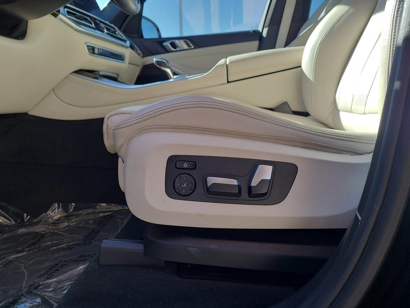 Used 2020 BMW X5 xDrive40i w/ Convenience Package image 14