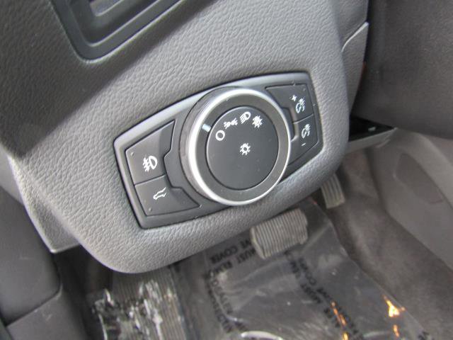 Certified 2018 Ford Escape SE image 17