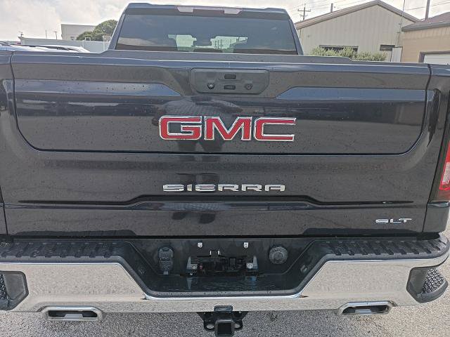 Used 2023 GMC Sierra 1500 SLT AWD/4WD image 15