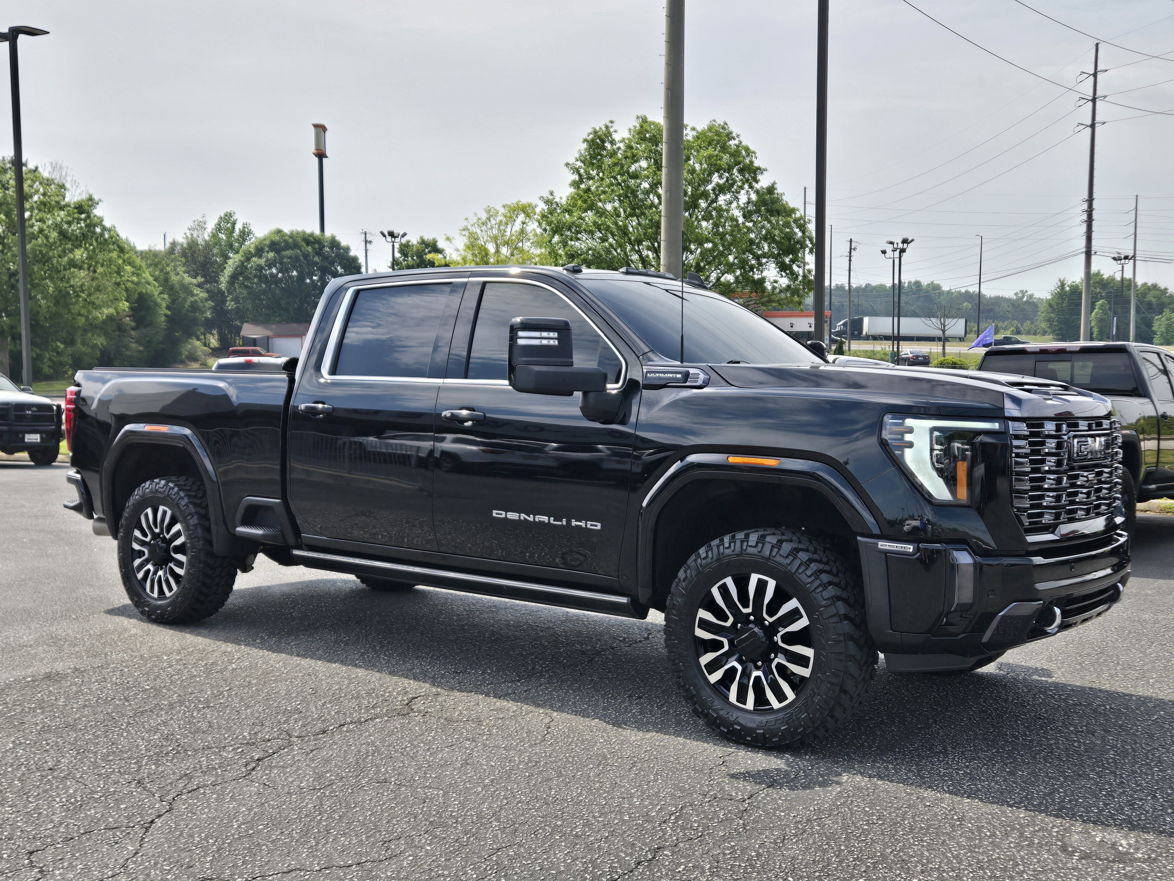 Used 2024 GMC Sierra 2500 Denali Ultimate w/ Max Trailering Package AWD/4WD image 6