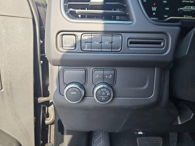 Used 2023 GMC Yukon SLT RWD image 31