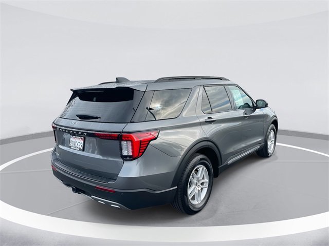 Certified 2025 Ford Explorer Active w/ Active Comfort Package image 3