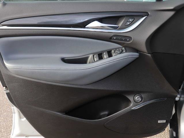 Used 2020 Buick Enclave Premium w/ Sun and Sites Package image 15