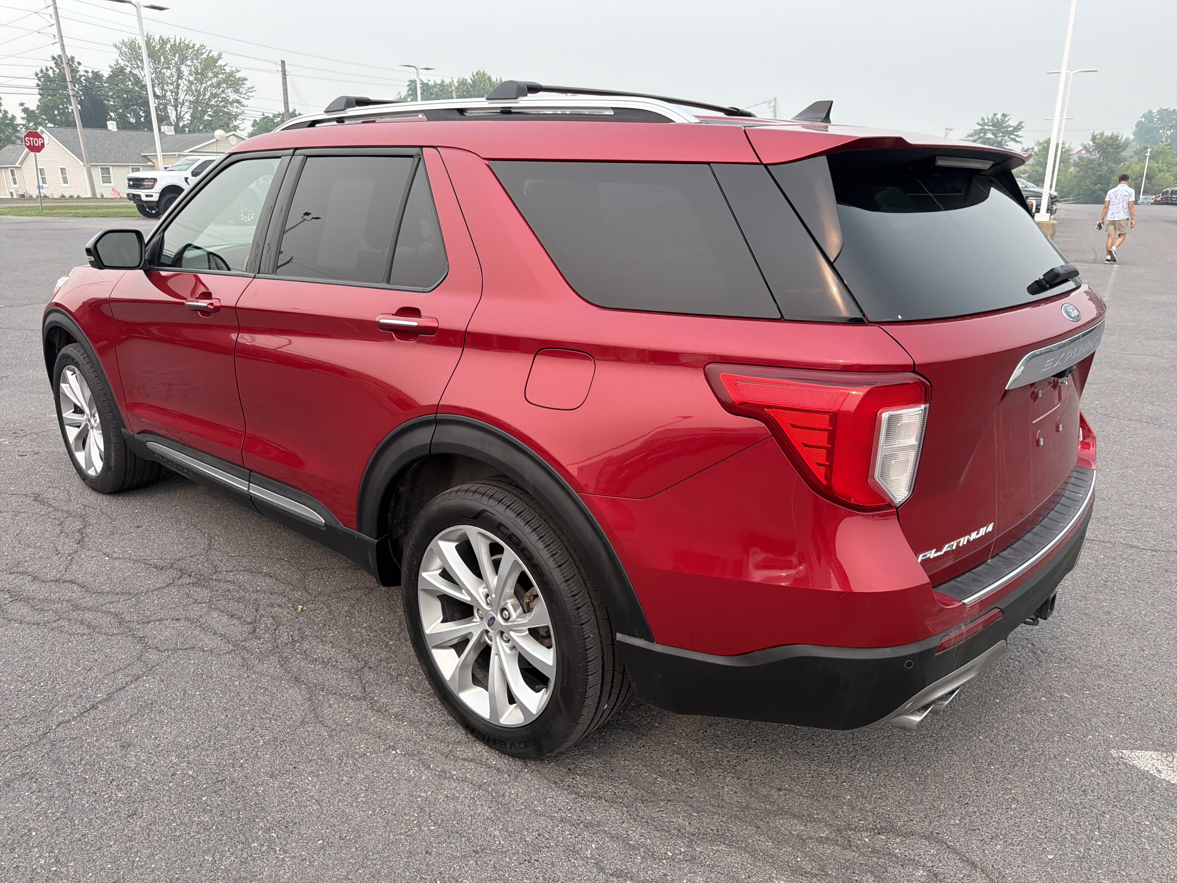 Certified 2022 Ford Explorer Platinum w/ Equipment Group 601A AWD/4WD image 6