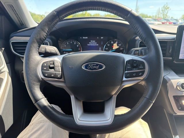 Certified 2023 Ford Explorer XLT w/ Equipment Group 202A AWD/4WD image 46