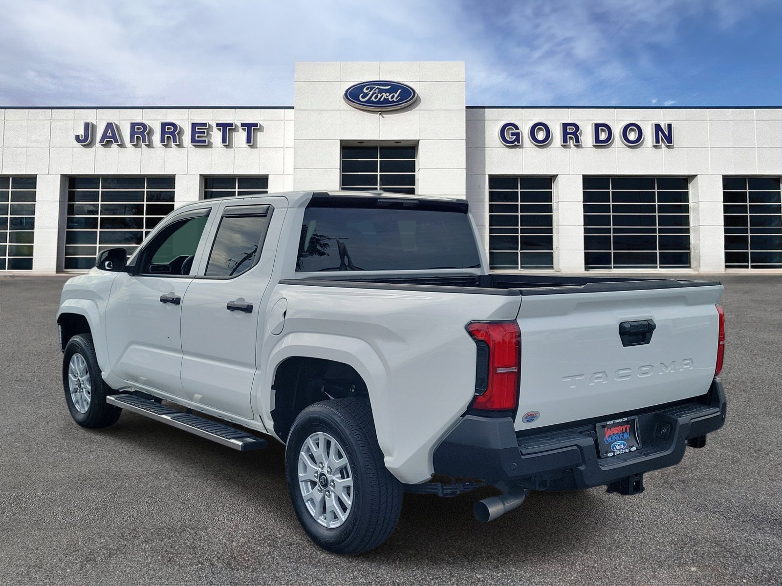 Used 2025 Toyota Tacoma SR w/ SR Upgrade Package RWD image 3