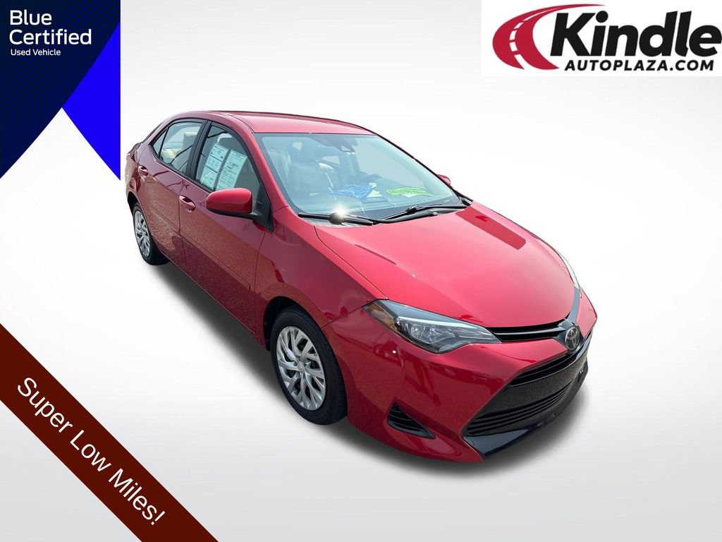 Used 2018 Toyota Corolla LE FWD image 1