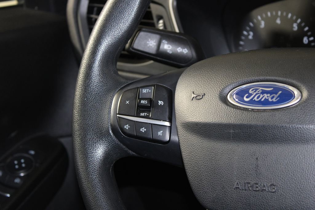 Certified 2020 Ford Escape SE image 15