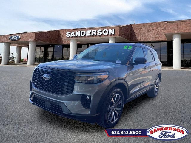Certified 2025 Ford Explorer ST-Line AWD/4WD image 7
