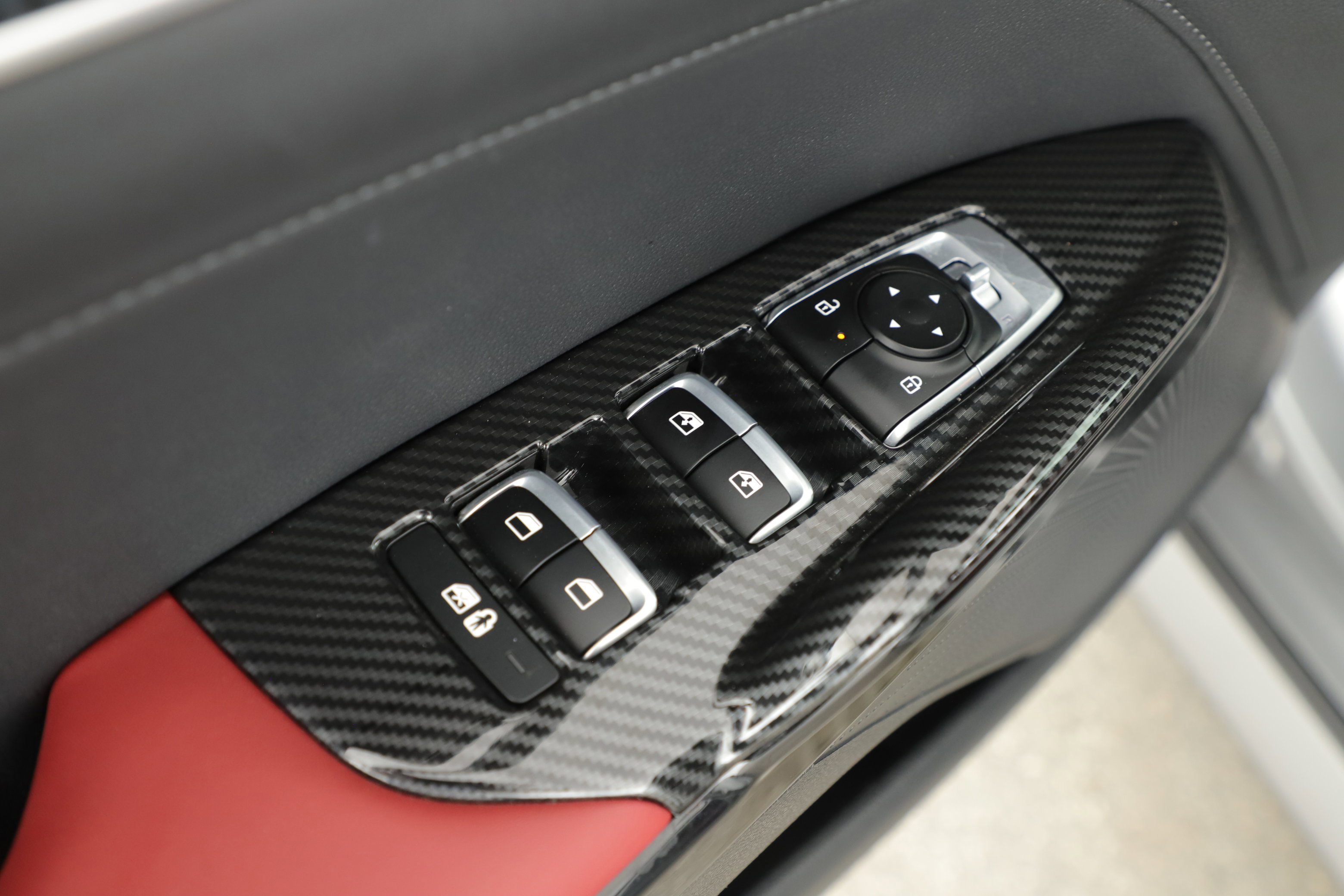 Used 2026 Kia K5 GT-Line w/ GT-Line Red Interior Package image 9