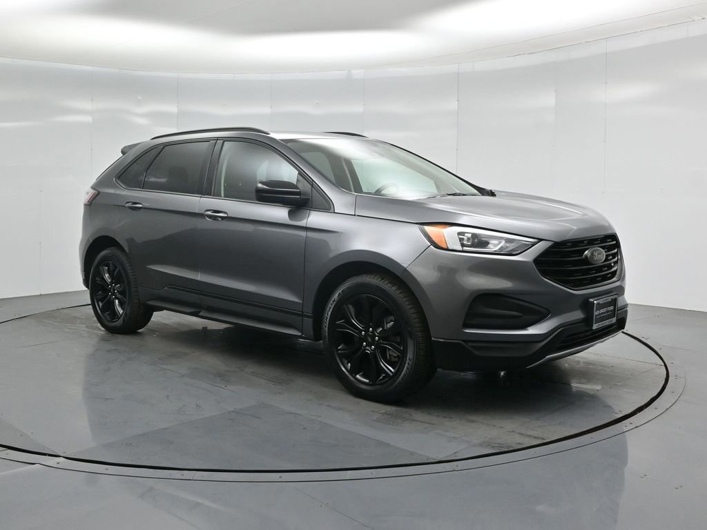 Certified 2022 Ford Edge SE w/ Black Appearance Package image 6
