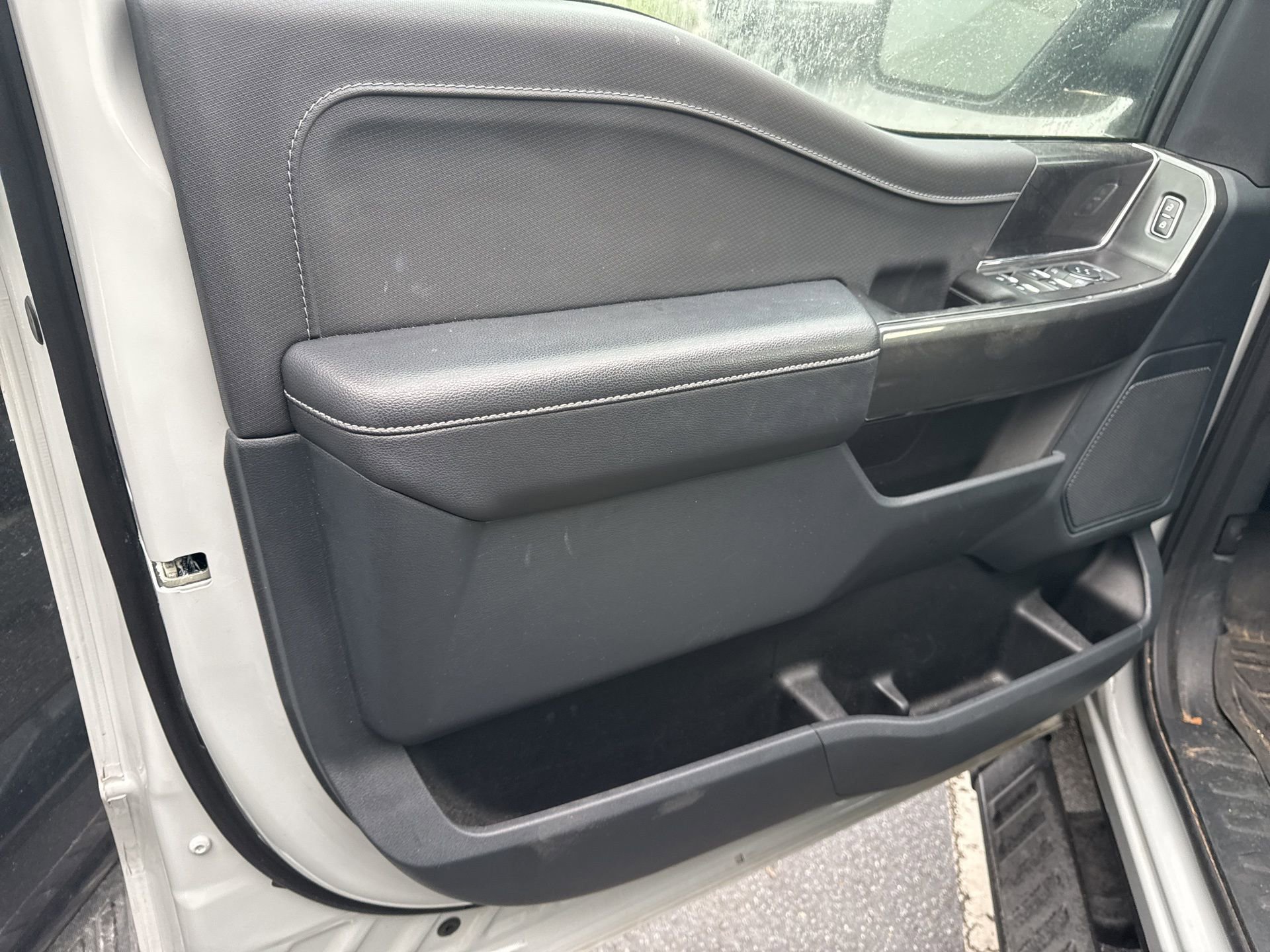 Certified 2023 Ford F150 XLT w/ Equipment Group 302A High image 12