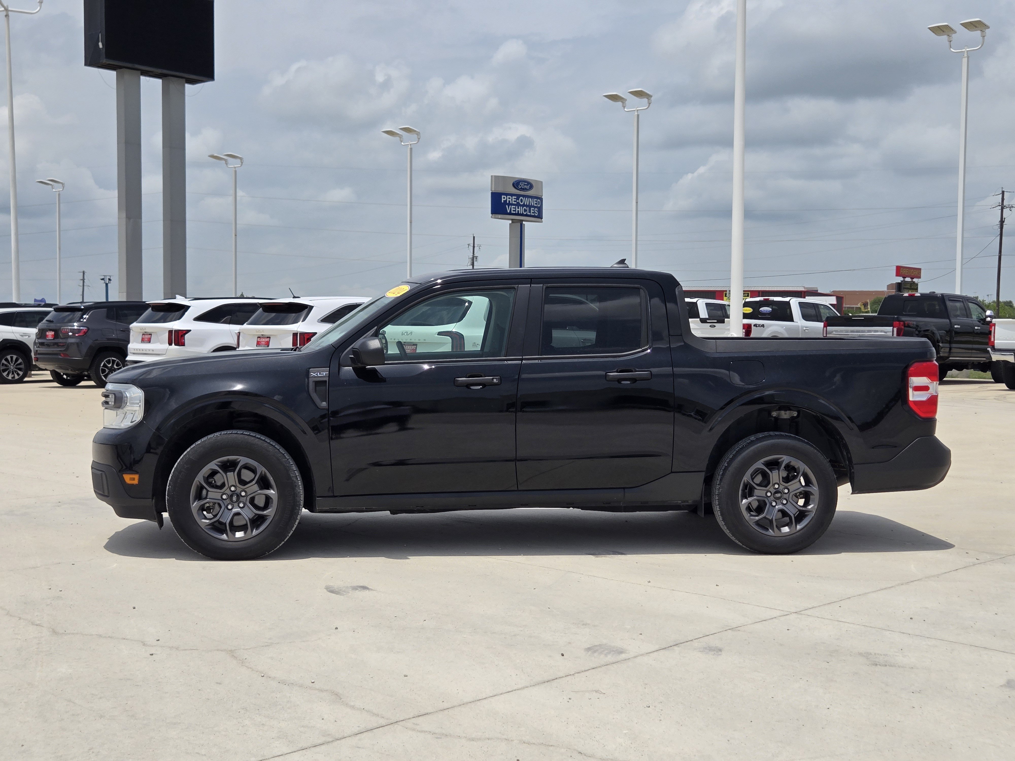 Certified 2024 Ford Maverick XLT w/ Equipment Group 300A Standard AWD/4WD image 4