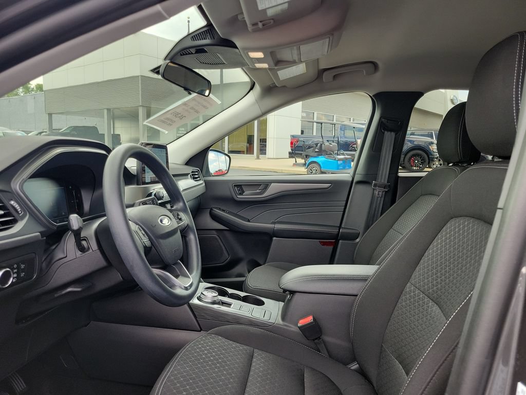 Certified 2025 Ford Escape Active AWD/4WD image 18