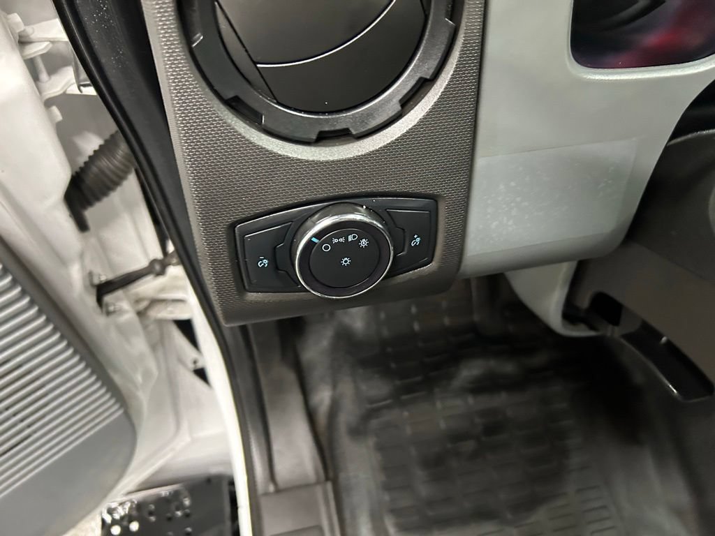 Certified 2022 Ford F750 2WD Regular Cab Super Duty image 11