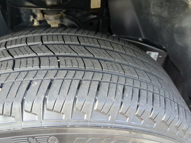 Used 2025 Nissan Frontier SV AWD/4WD image 12