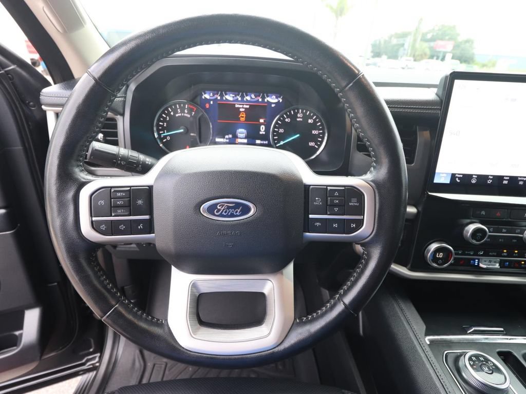 Certified 2024 Ford Expedition XLT RWD image 20