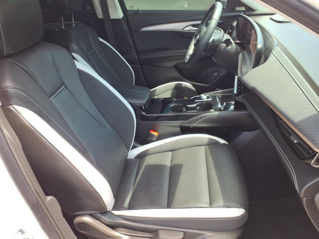Used 2024 Buick Envision Sport Touring AWD/4WD image 4