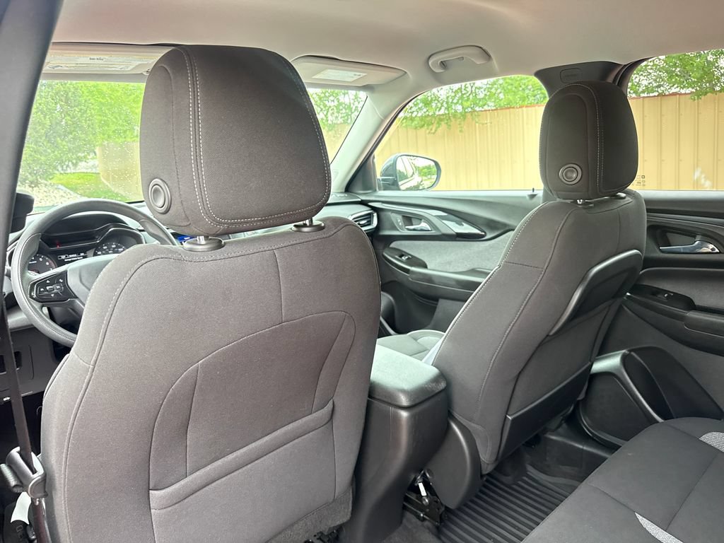 Used 2023 Chevrolet TrailBlazer LT AWD/4WD image 23