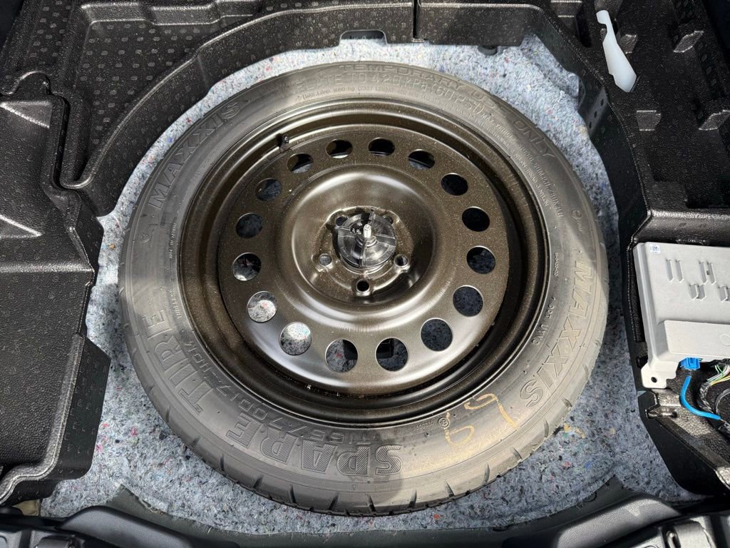 Certified 2023 Ford Escape ST-Line Elite w/ Premium Technology Package image 32