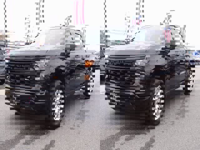 Used 2024 Chevrolet Silverado 1500 Custom