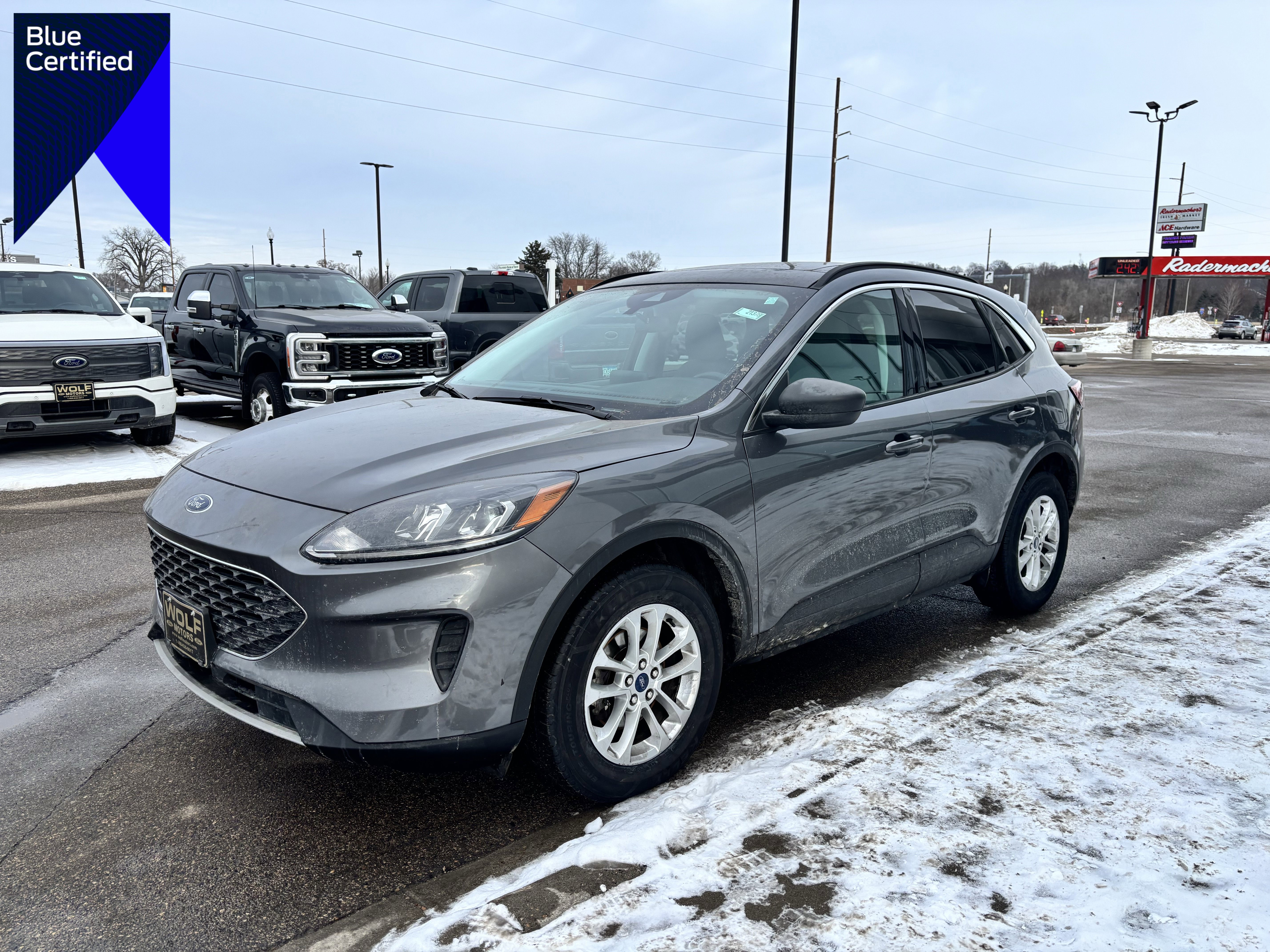 Certified 2022 Ford Escape SE w/ Cold Weather Package image 1